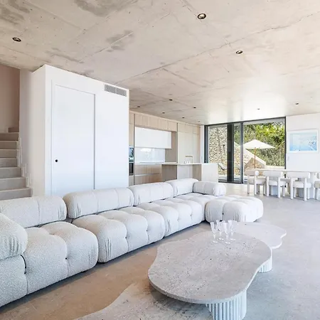 Neuve, Proche Monaco 로퀴에브륀캡마르탱