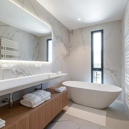 Neuve, Proche Monaco *