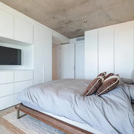 Neuve, Proche Monaco Villa *